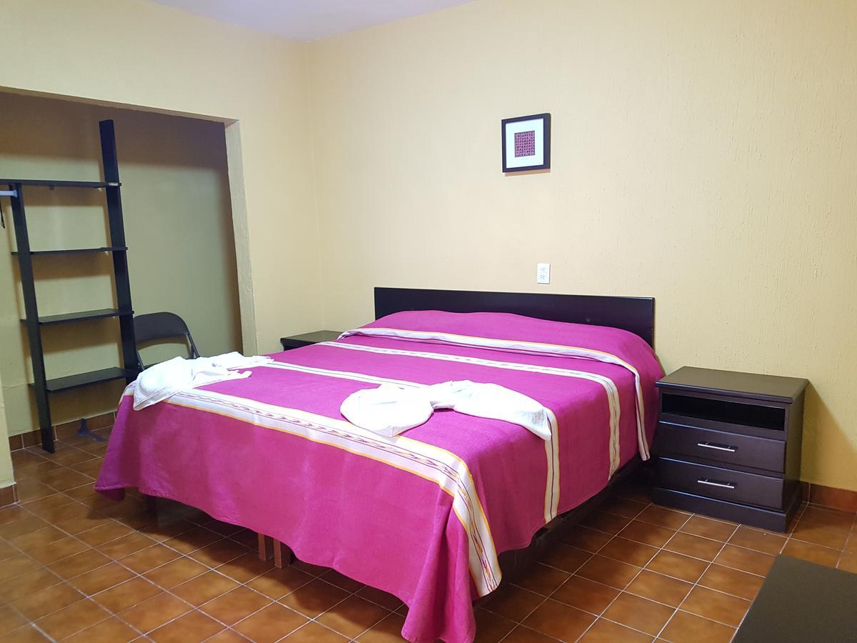 Hotel Nuevo Cupatitzio Uruapan  Exterior photo
